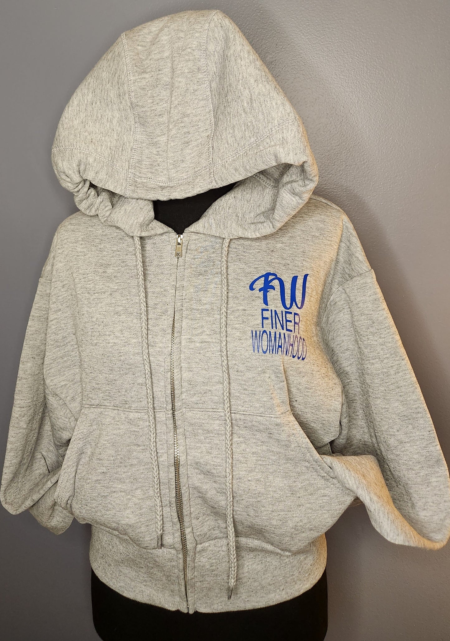 FINER WOMAN CROP HOODIES